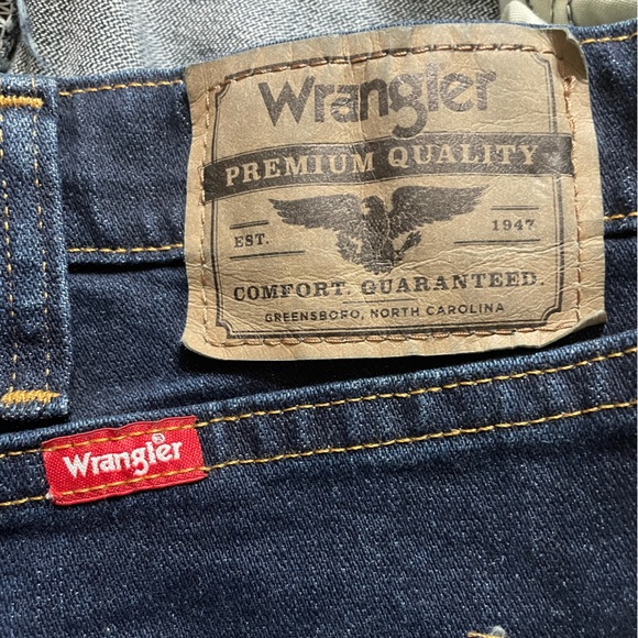 Wrangler Jeans - Picture 7 of 9